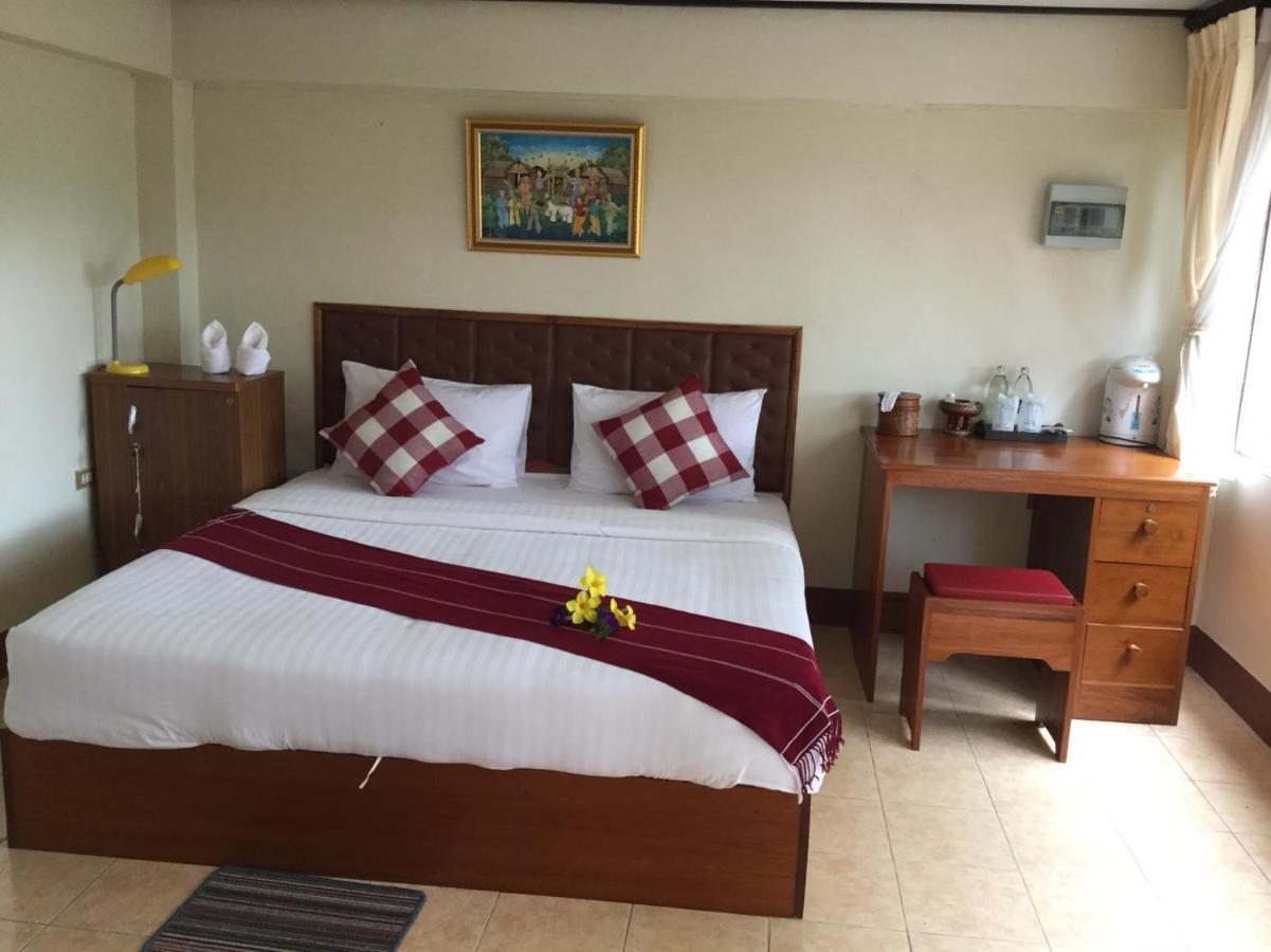 Mitkhoonyoum Hotel Ban Khun Yuam Exteriör bild