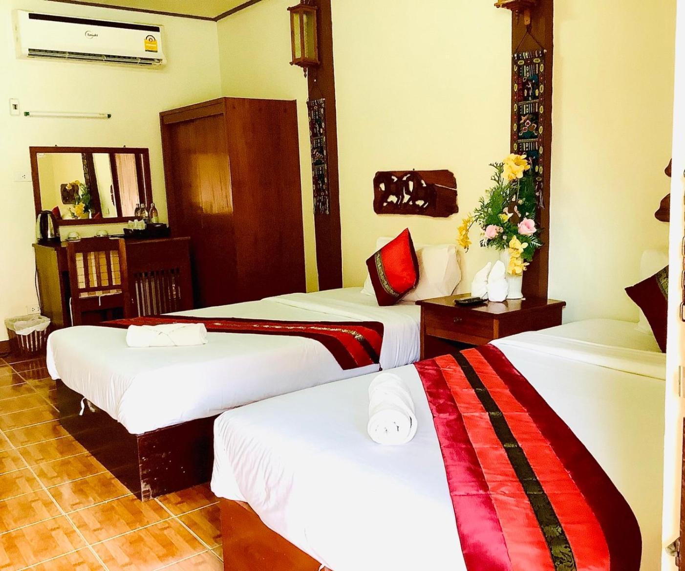 Mitkhoonyoum Hotel Ban Khun Yuam Exteriör bild
