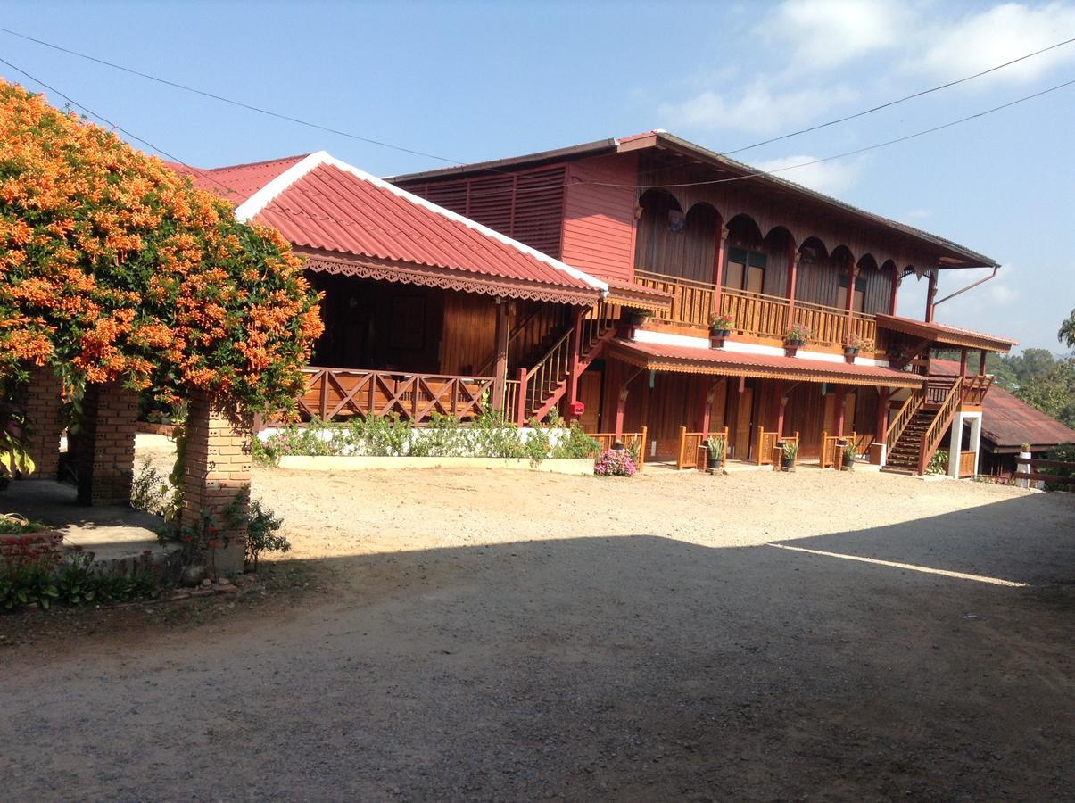 Mitkhoonyoum Hotel Ban Khun Yuam Exteriör bild