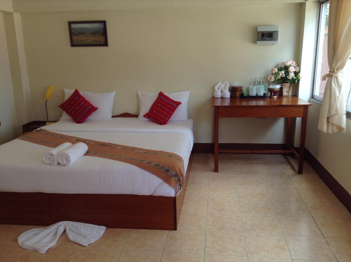 Mitkhoonyoum Hotel Ban Khun Yuam Exteriör bild