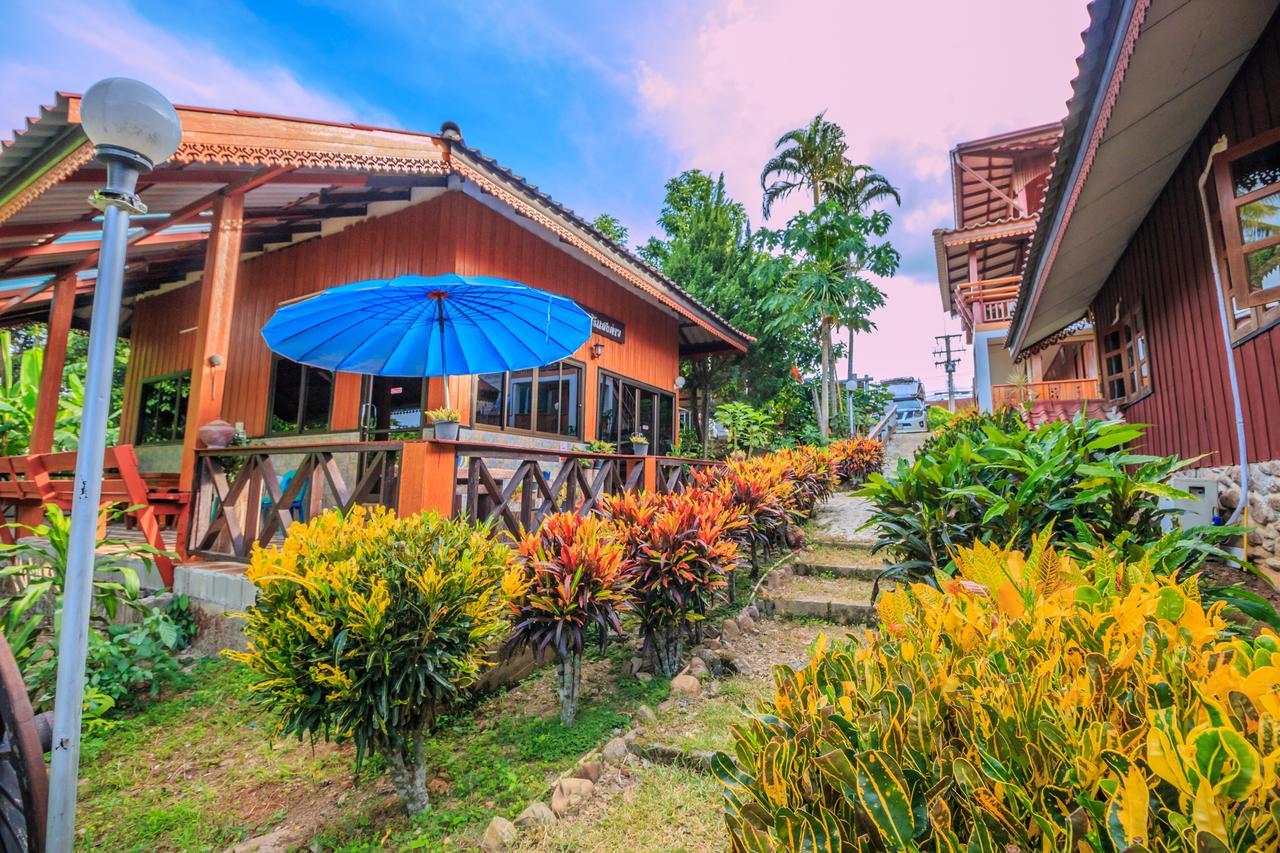 Mitkhoonyoum Hotel Ban Khun Yuam Exteriör bild