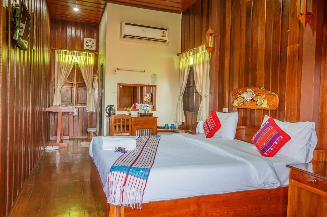 Mitkhoonyoum Hotel Ban Khun Yuam Exteriör bild